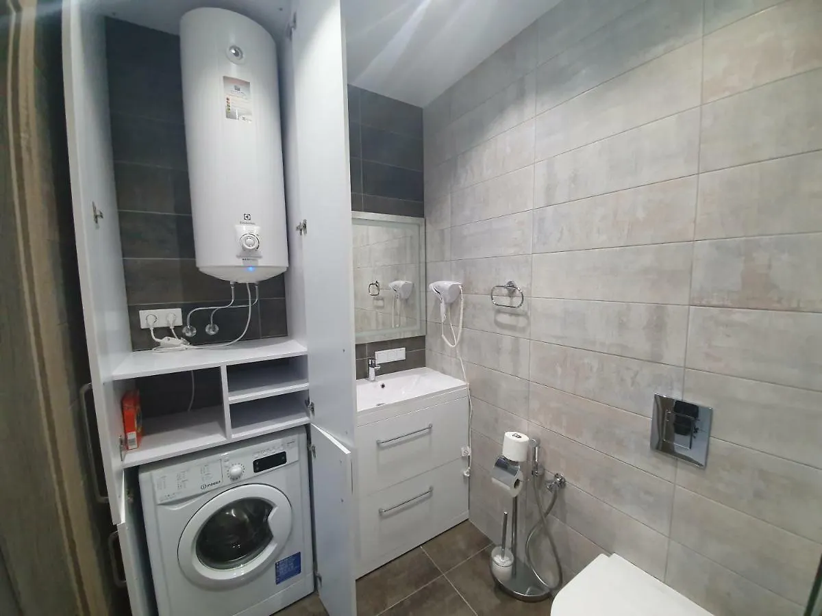 Luxapartment Kyiv 0*,